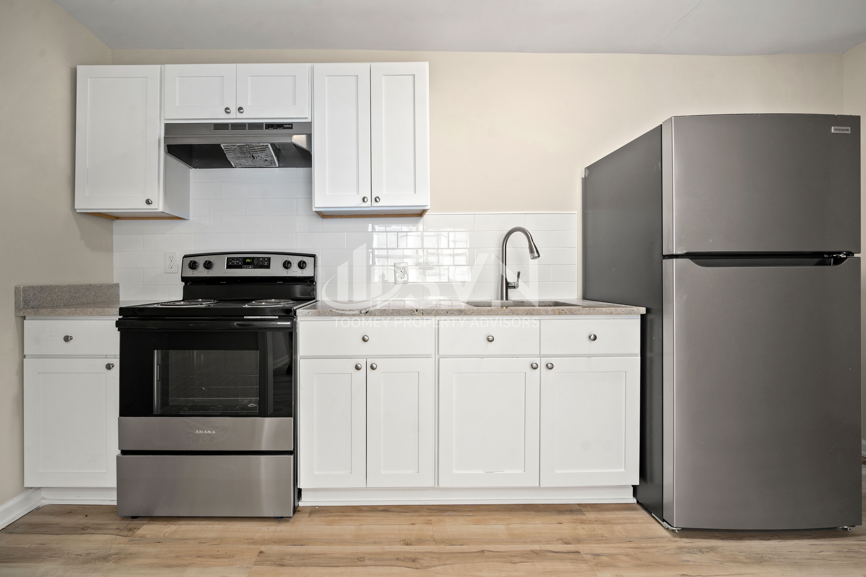 8 S Reed Ave - G2