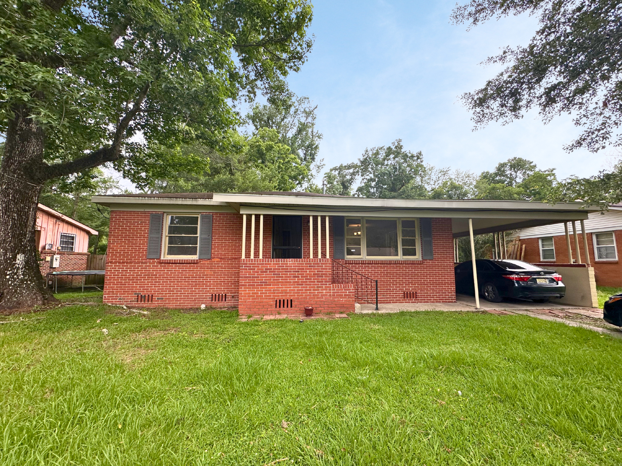 916 Delmar Drive