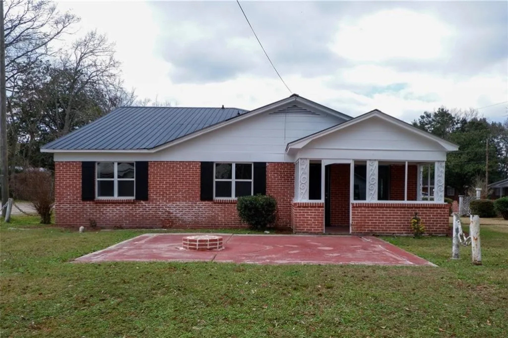 2201 De Kruif Court