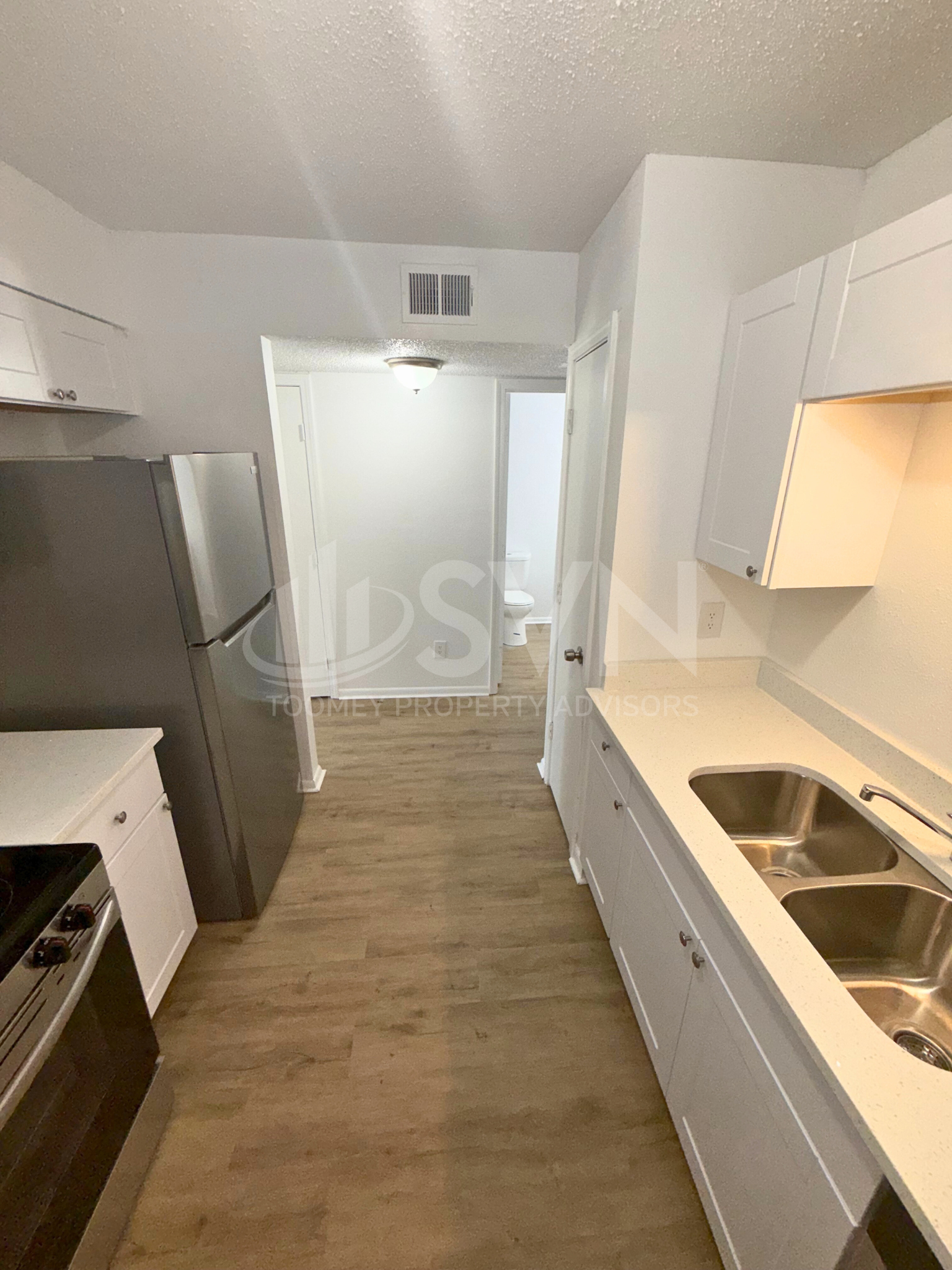 4600 Twin Oaks Drive
