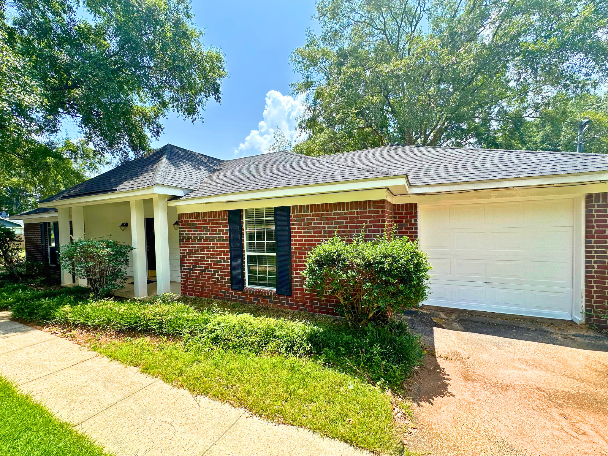 9325 Seven Hills Curve South