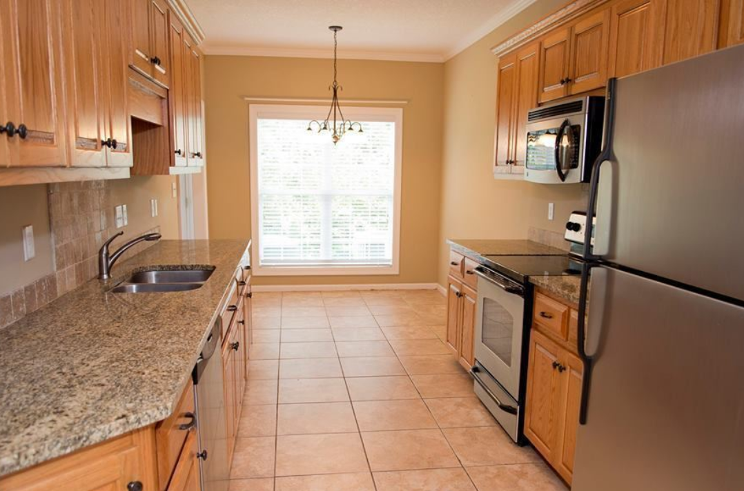 1712 Spring Hill Place Apt D