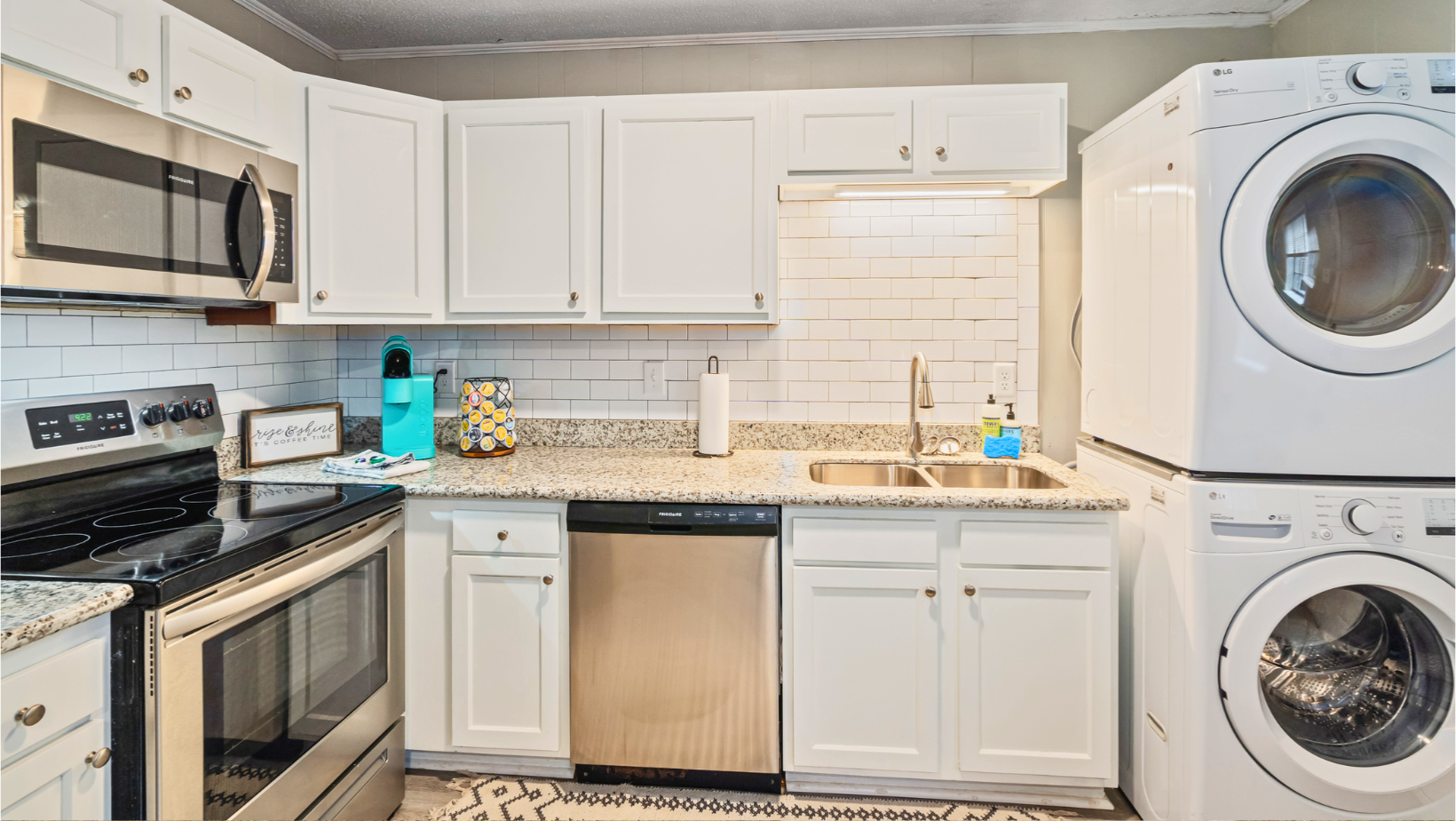 1160 Elmira Street - 10